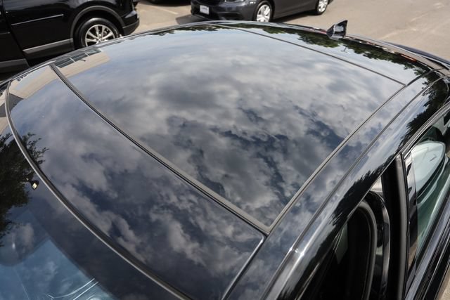 Used 2018 Jaguar XF S AWD/4WD image 17