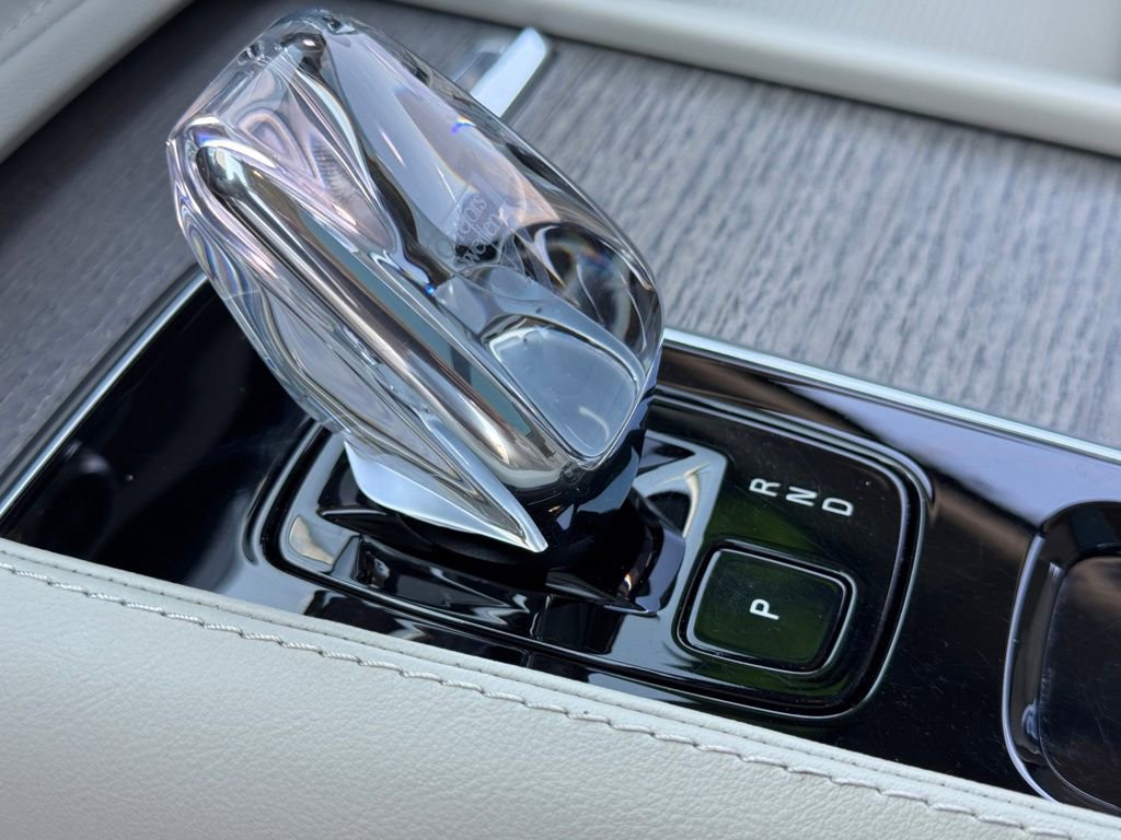 Used 2023 Volvo XC90 T8 Ultimate image 26