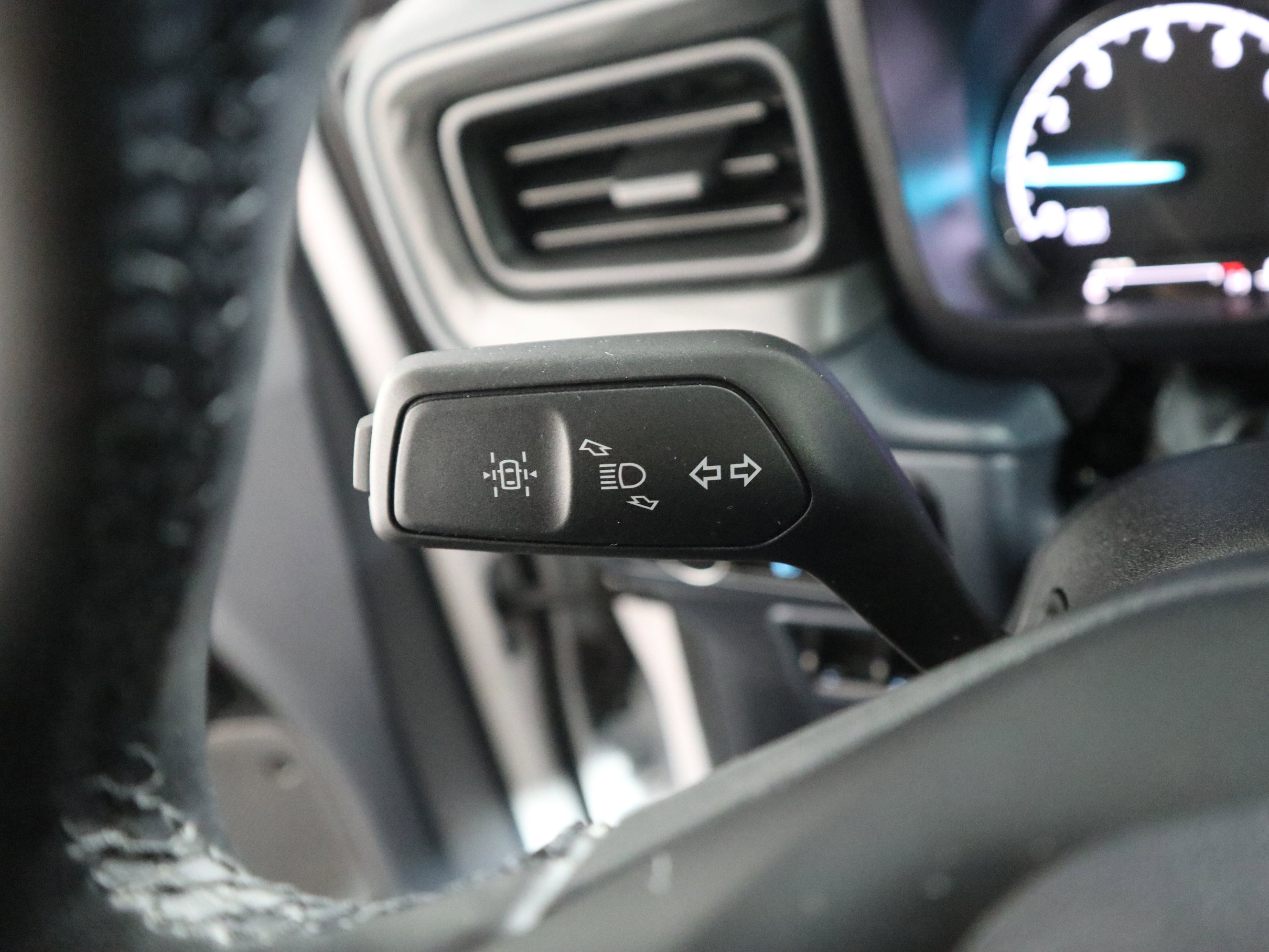 Used 2024 Ford Maverick Lariat w/ Black Appearance Package image 26