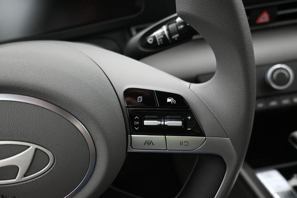 New 2026 Hyundai Elantra SE FWD image 19