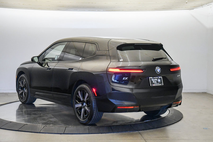 Certified 2024 BMW iX xDrive50 AWD/4WD image 2