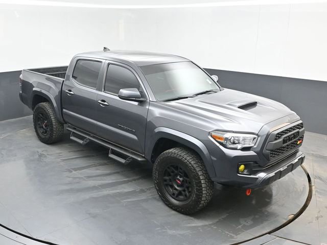 Used 2017 Toyota Tacoma TRD Sport AWD/4WD image 33