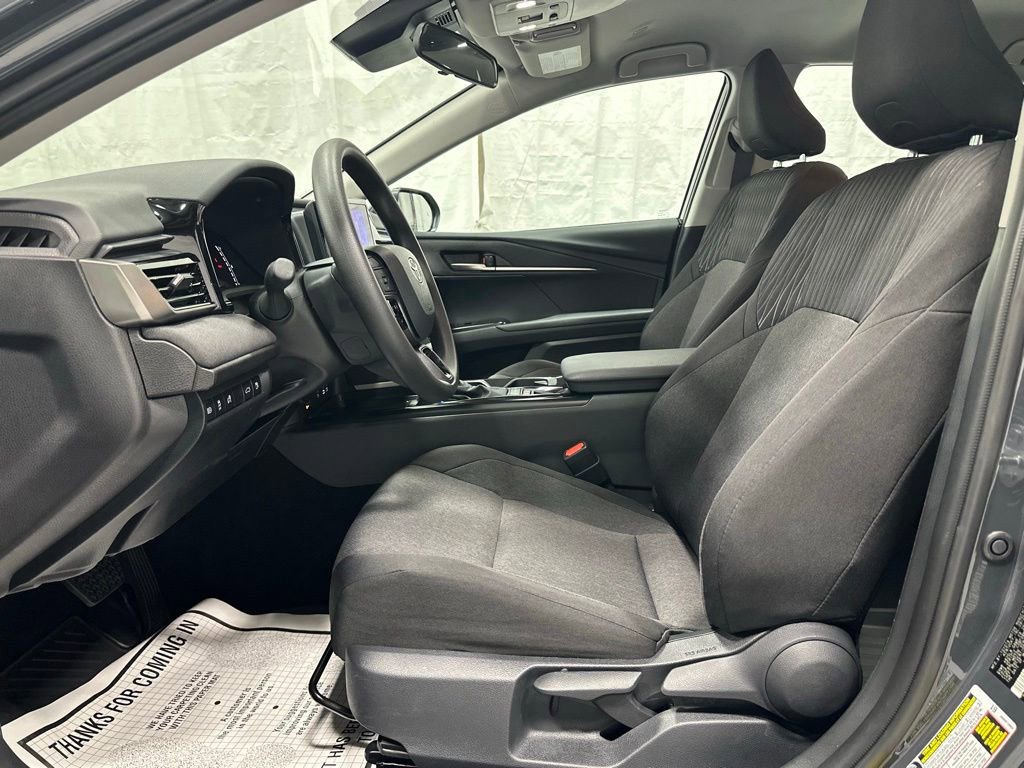 Used 2026 Toyota Camry LE FWD image 14