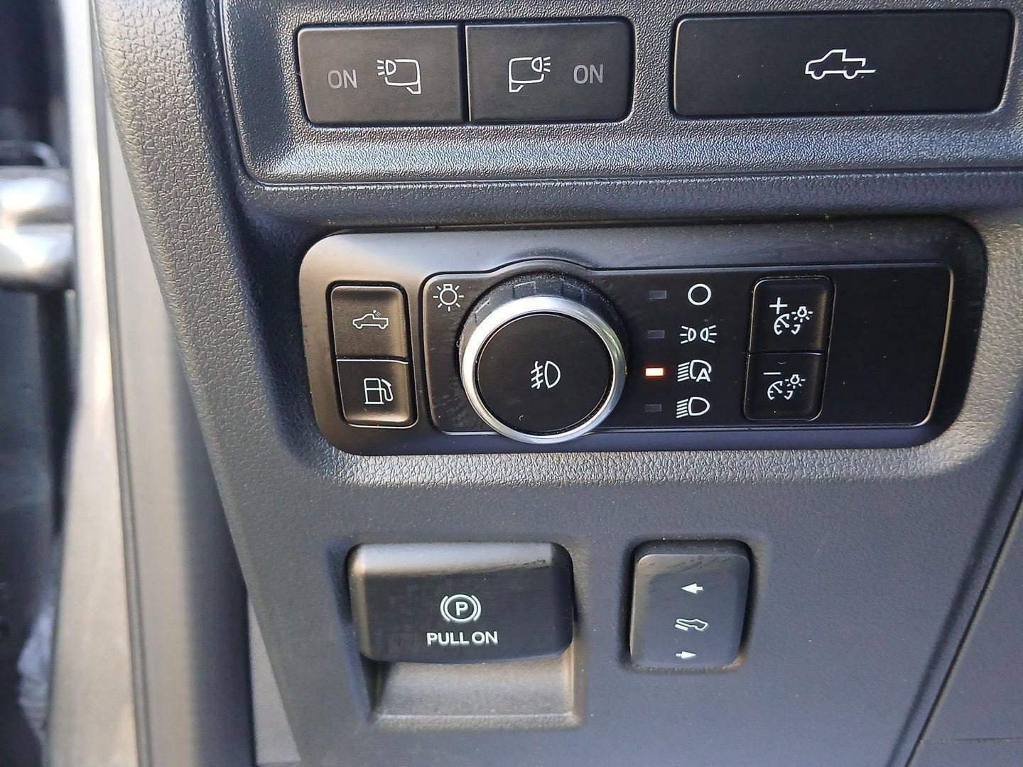 Used 2023 Ford F150 Lariat w/ Equipment Group 502A High image 11