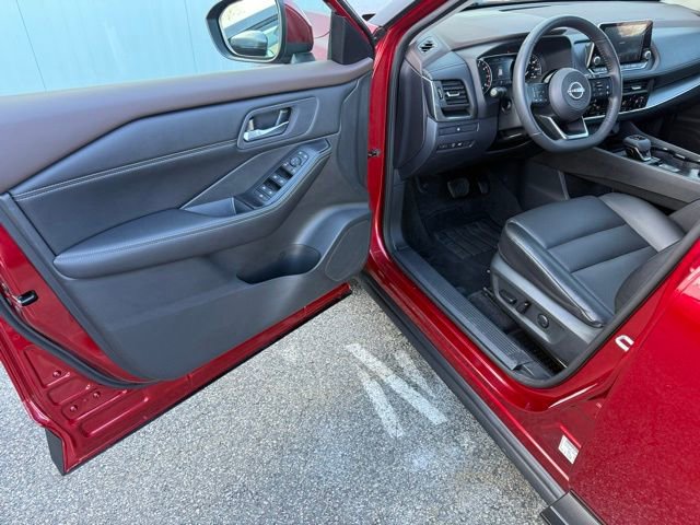 Certified 2023 Nissan Rogue SV w/ SV Premium B Package image 14