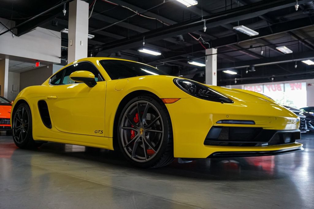 Used 2019 Porsche 718 Cayman RWD image 2