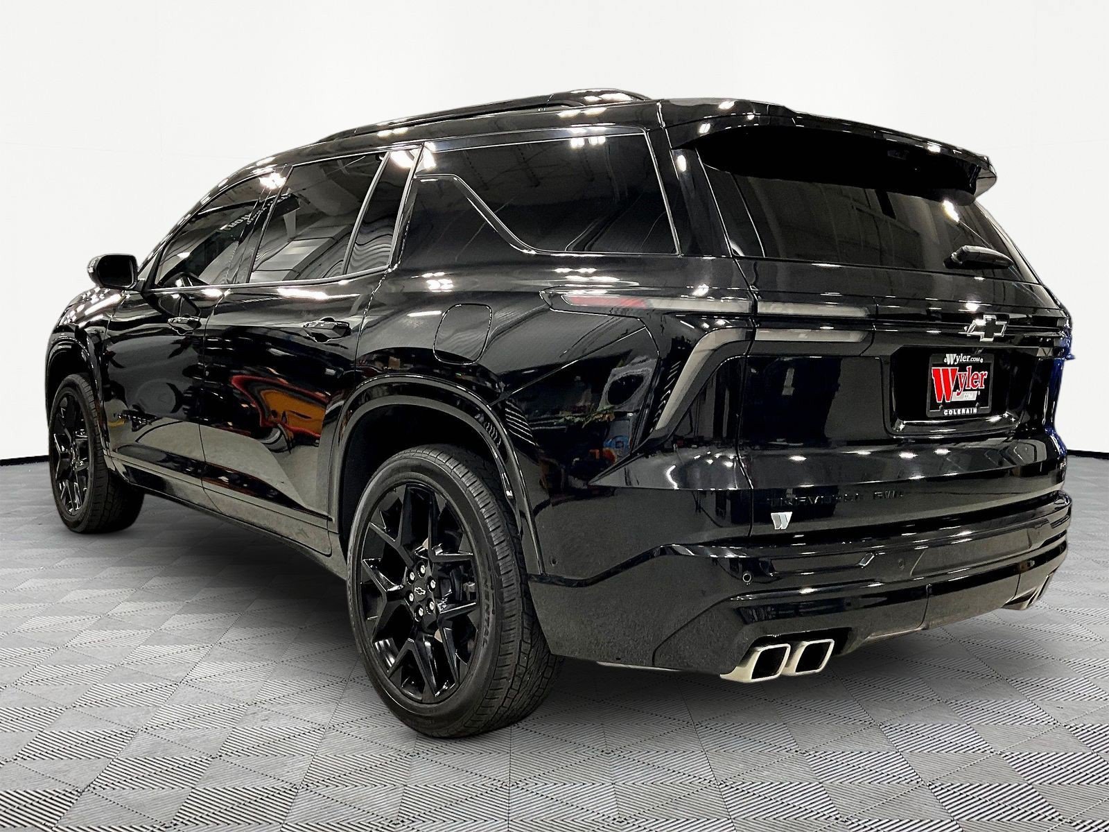 Used 2024 Chevrolet Traverse RS AWD/4WD image 4