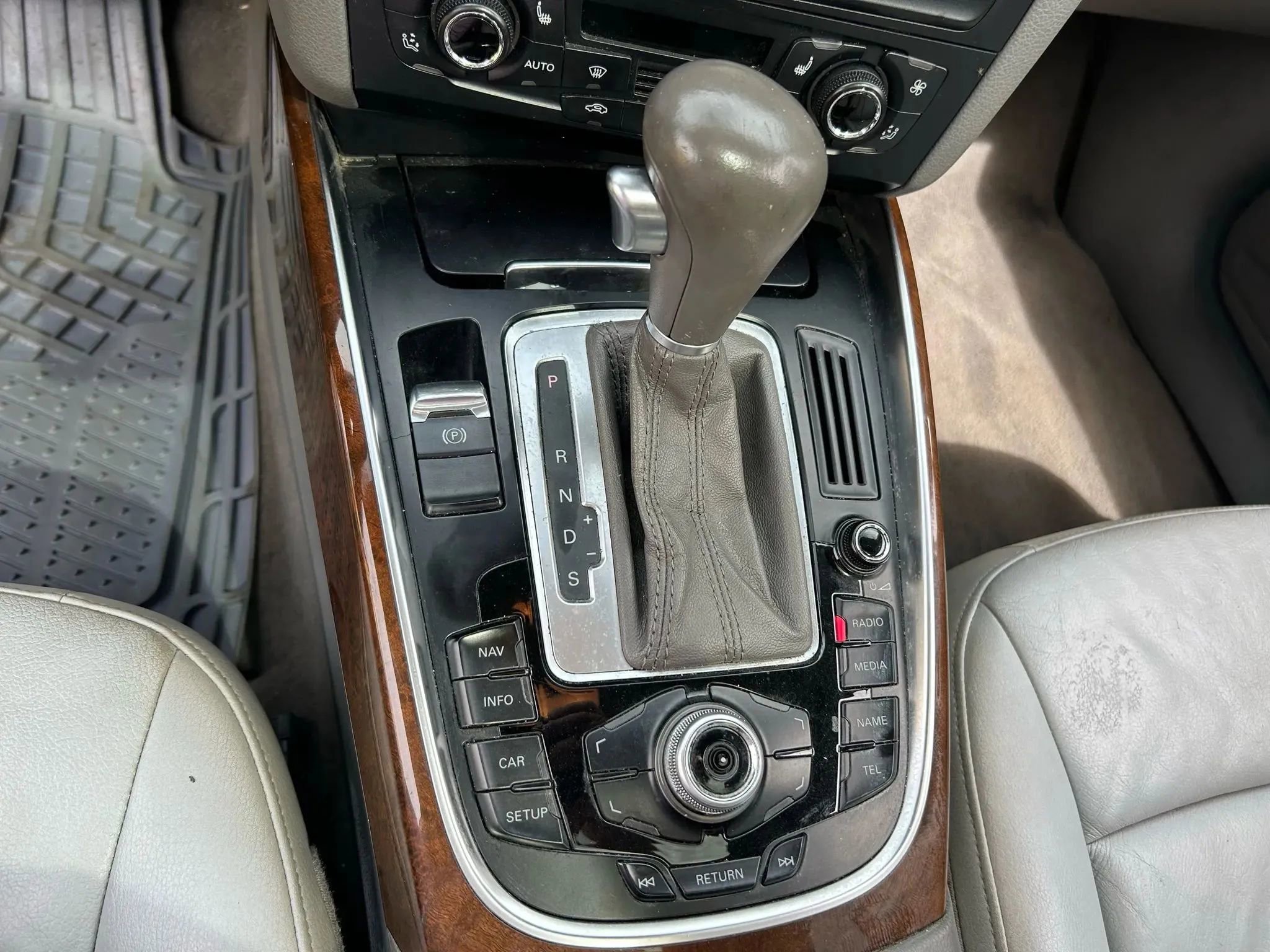 Used 2011 Audi Q5 3.2 Premium Plus image 21