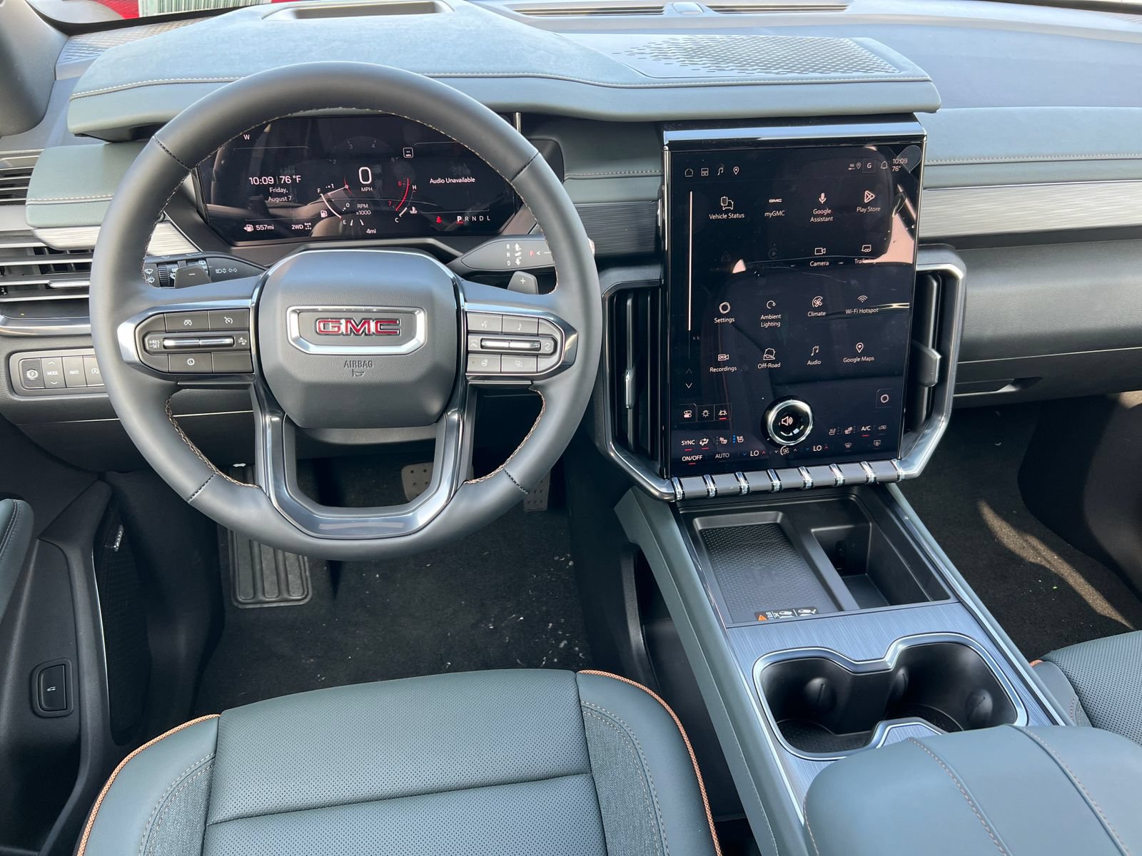 New 2027 GMC Acadia AT4 w/ Luxury Package AWD/4WD image 3