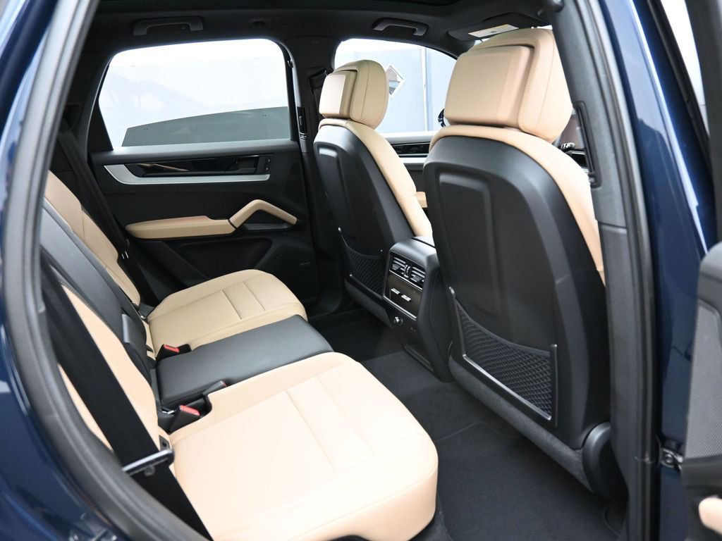 New 2026 Porsche Cayenne image 27