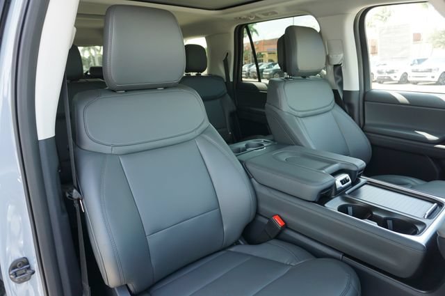 New 2027 Ford Expedition Max Active RWD image 2