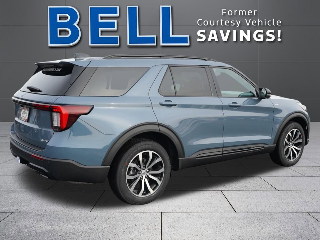 New 2026 Ford Explorer ST-Line image 3