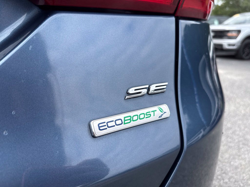 Used 2018 Ford Fusion SE FWD image 37