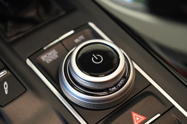 Used 2023 Maserati Levante GT AWD/4WD image 35