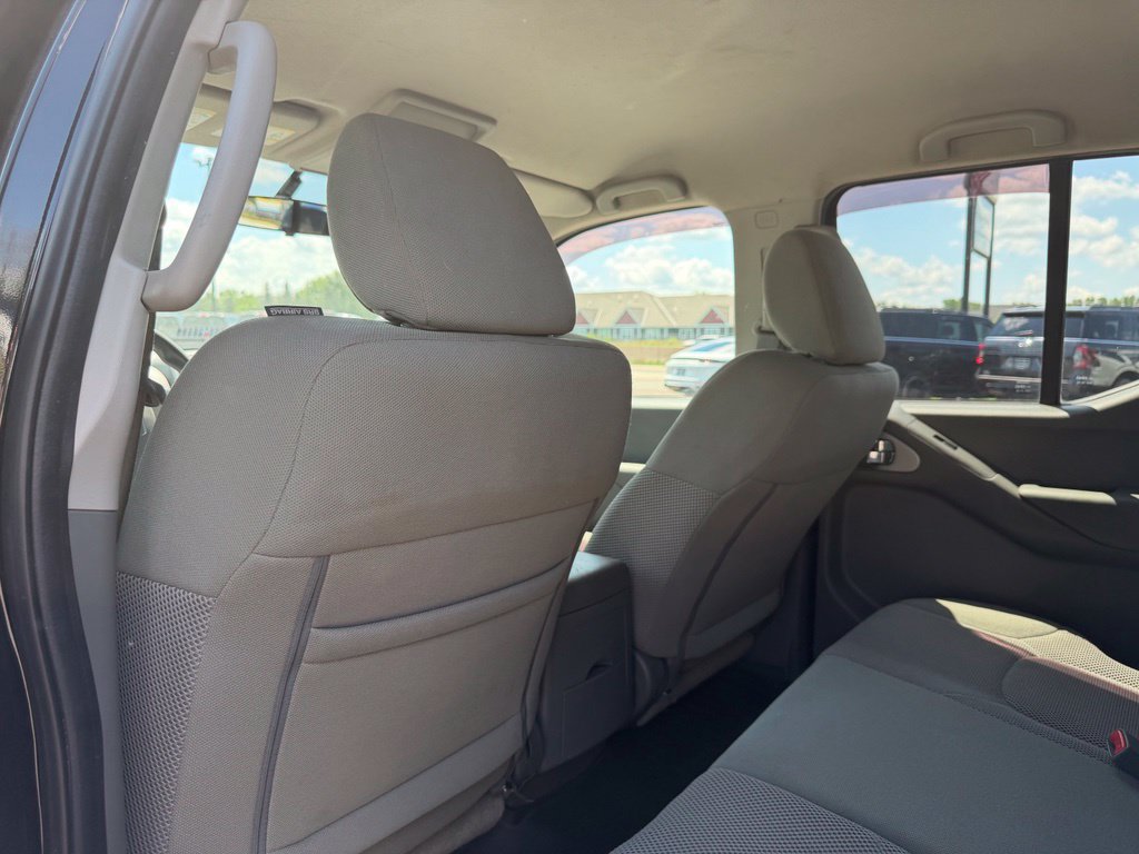Used 2019 Nissan Frontier SV AWD/4WD image 23