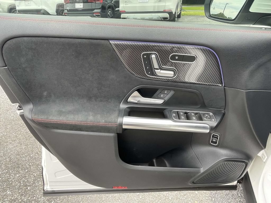 Used 2022 Mercedes-Benz GLA 35 AMG 4MATIC image 14