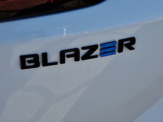 New 2026 Chevrolet Blazer EV LT w/ Midnight/Sport Edition FWD image 10