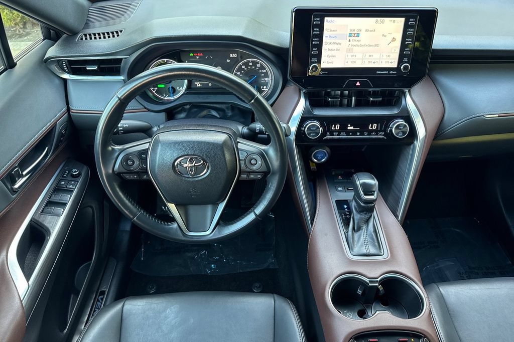 Certified 2022 Toyota Venza XLE AWD/4WD image 13