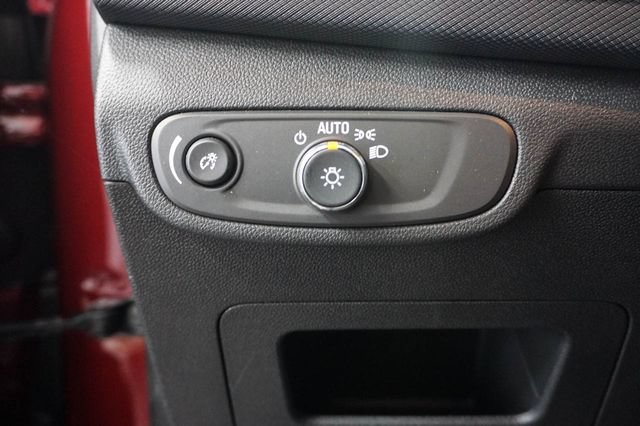 Used 2025 Chevrolet TrailBlazer RS w/ Convenience Package FWD image 11