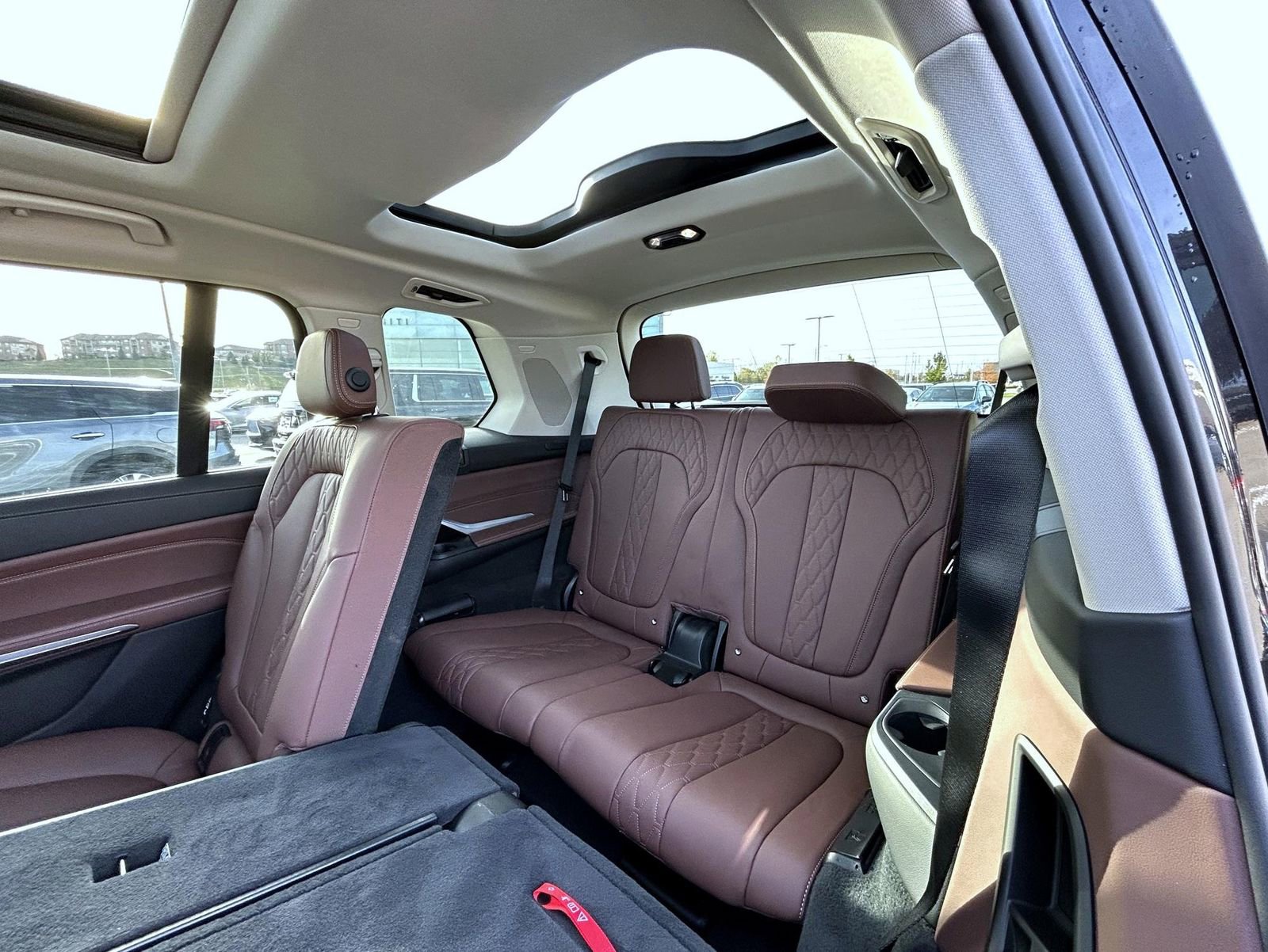 Used 2023 BMW X7 xDrive40i w/ Executive Package image 20