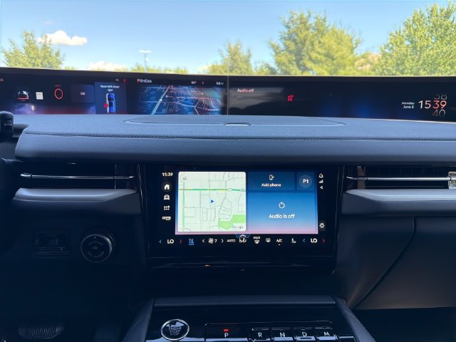New 2026 Lincoln Navigator Reserve w/ Jet Appearance Package AWD/4WD image 20