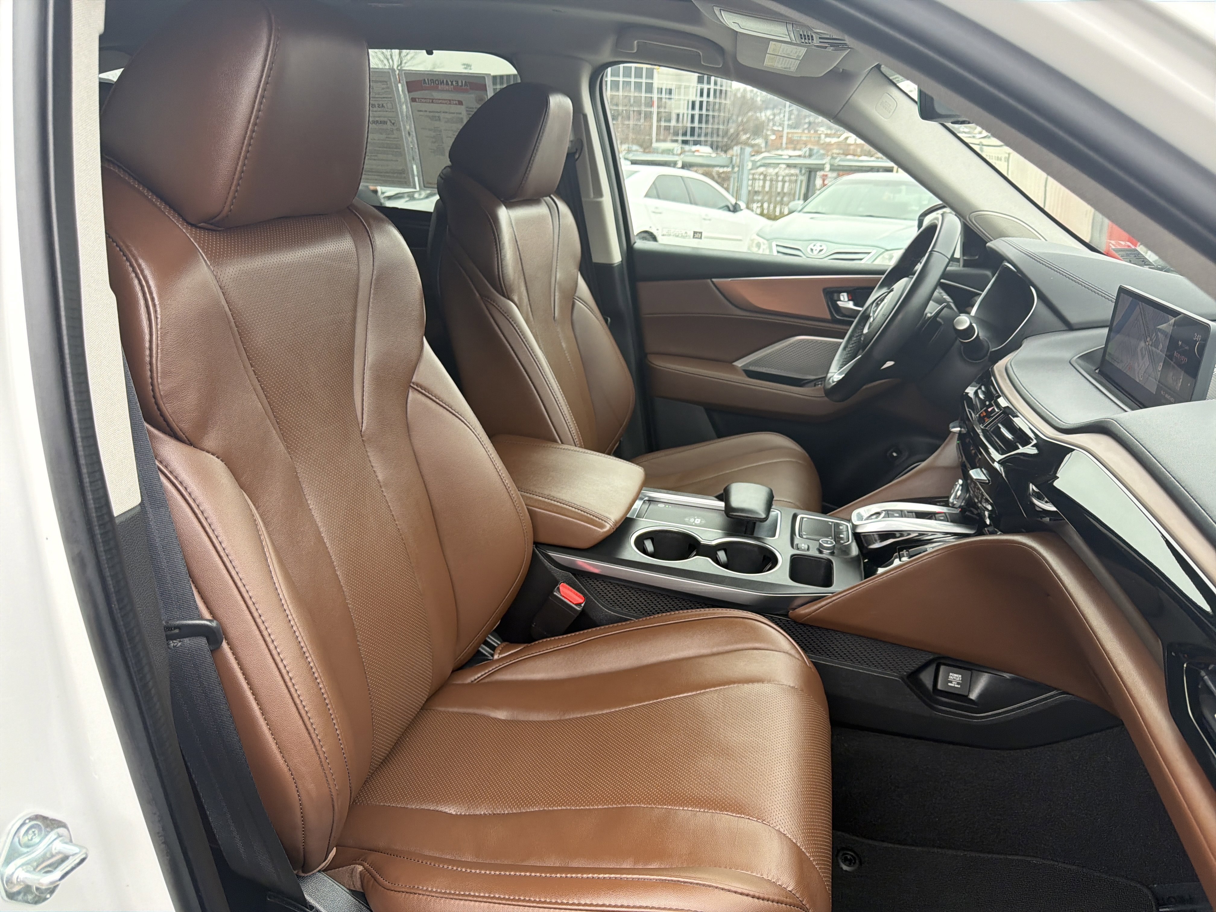 Used 2023 Acura MDX SH-AWD w/ Technology Package image 22