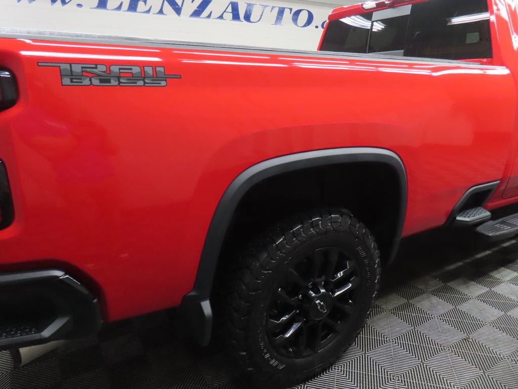 Used 2025 Chevrolet Silverado 2500 LT w/ Trail Boss Package AWD/4WD image 40