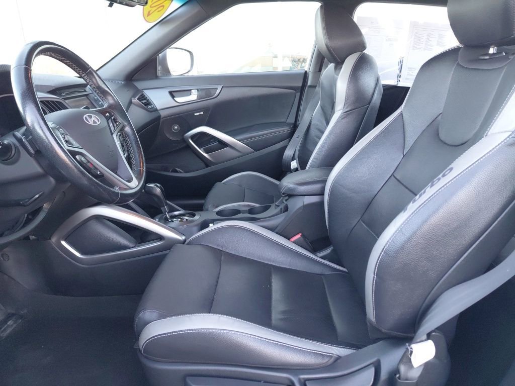 Used 2016 Hyundai Veloster Turbo image 19