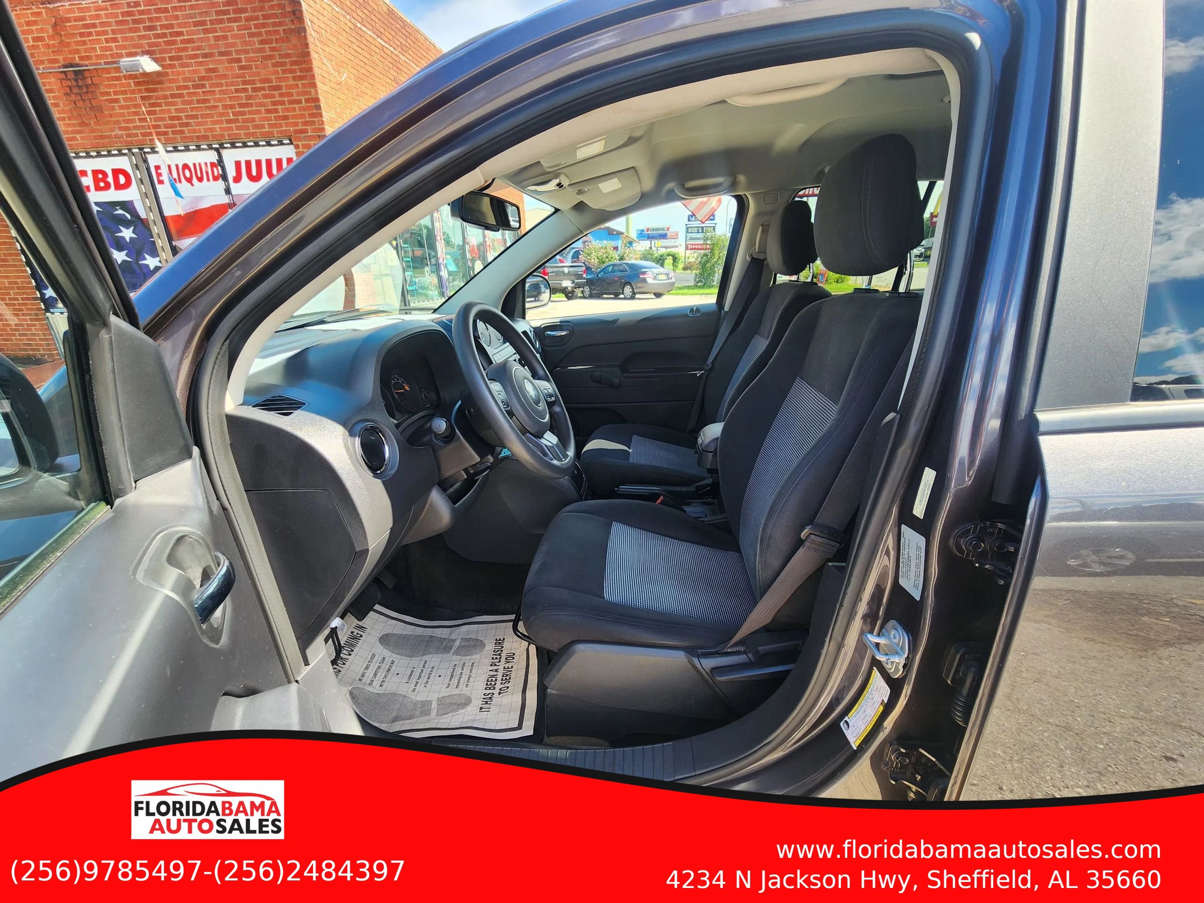 Used 2017 Jeep Compass Sport FWD image 14