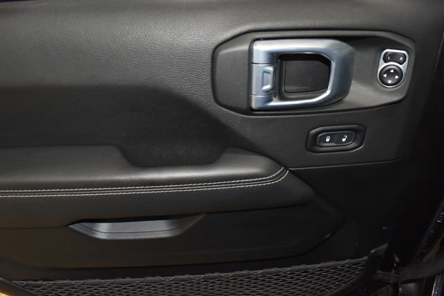 Used 2021 Jeep Wrangler Unlimited Sahara AWD/4WD image 25