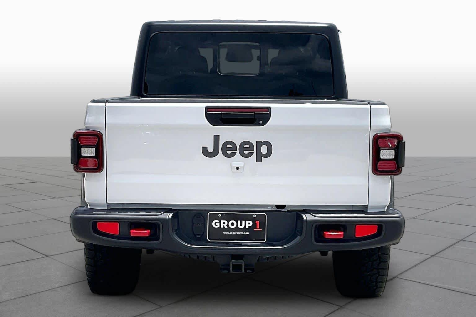 Used 2026 Jeep Gladiator Rubicon AWD/4WD image 5