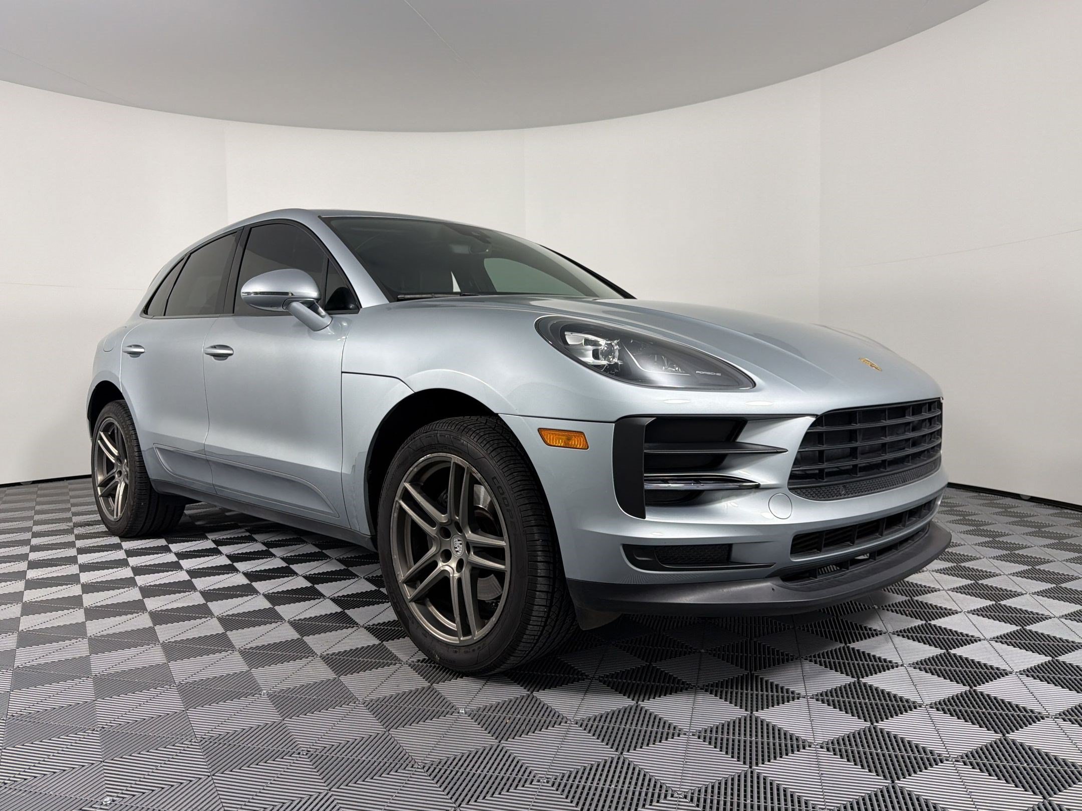 Used 2019 Porsche Macan AWD/4WD image 7