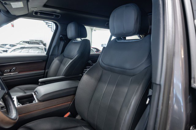 Used 2023 Land Rover Range Rover Long Wheelbase Autobiography image 27