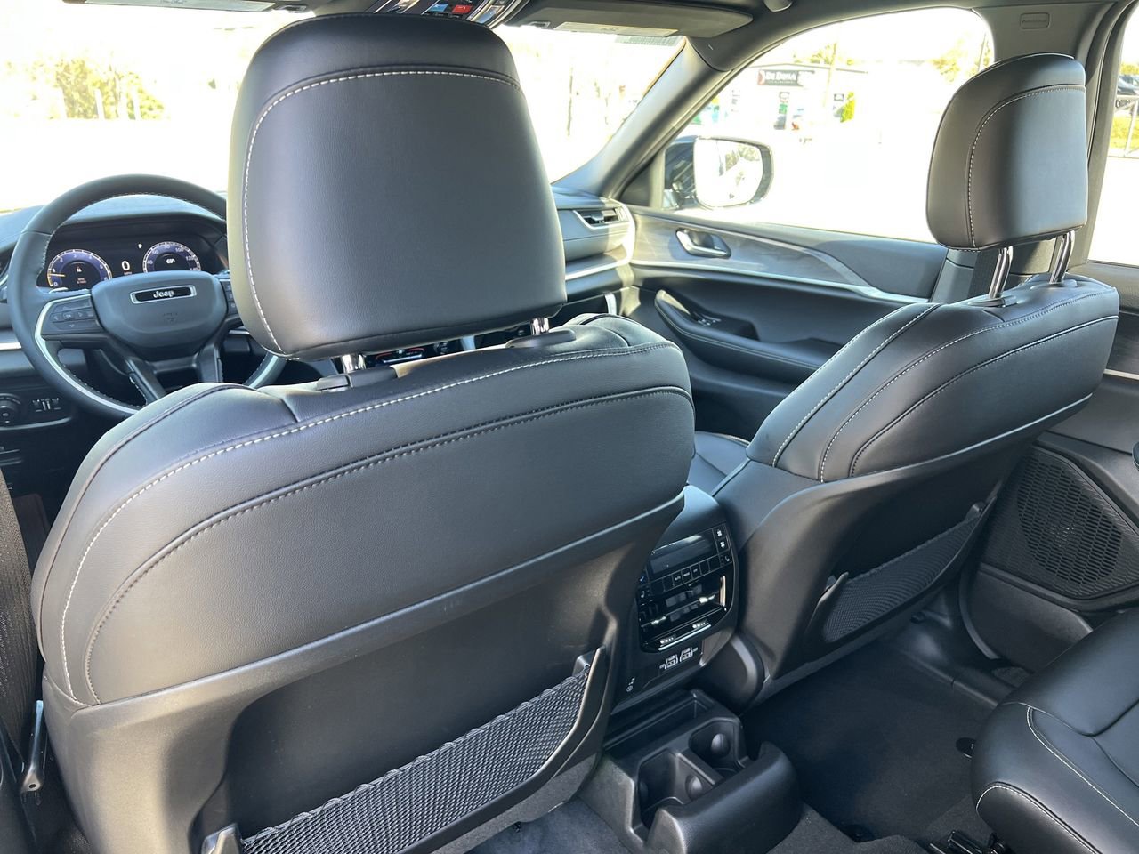 New 2025 Jeep Grand Cherokee L Limited AWD/4WD image 23