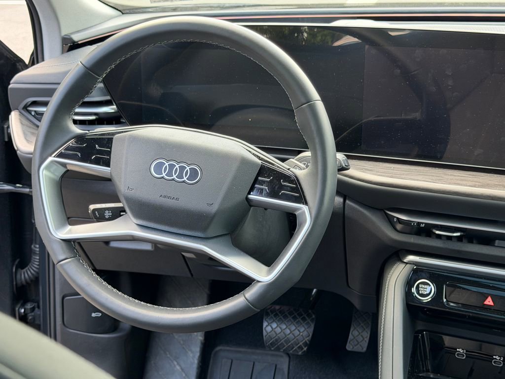 Used 2025 Audi Q5 Premium Plus w/ Premium Plus AWD/4WD image 24