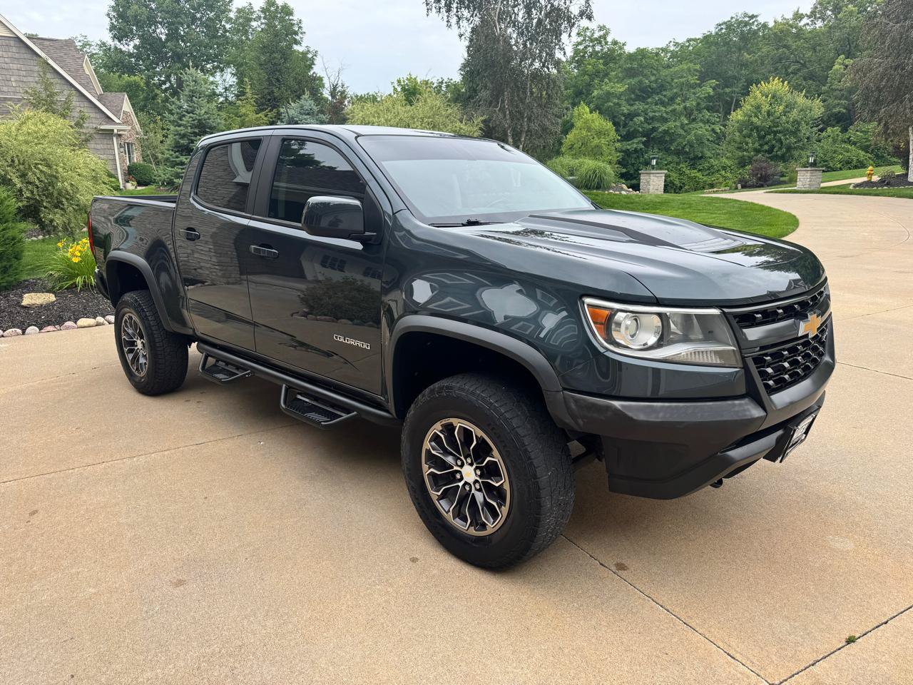 Used 2017 Chevrolet Colorado ZR2 w/ LPO, Premium Interior Package AWD/4WD image 8