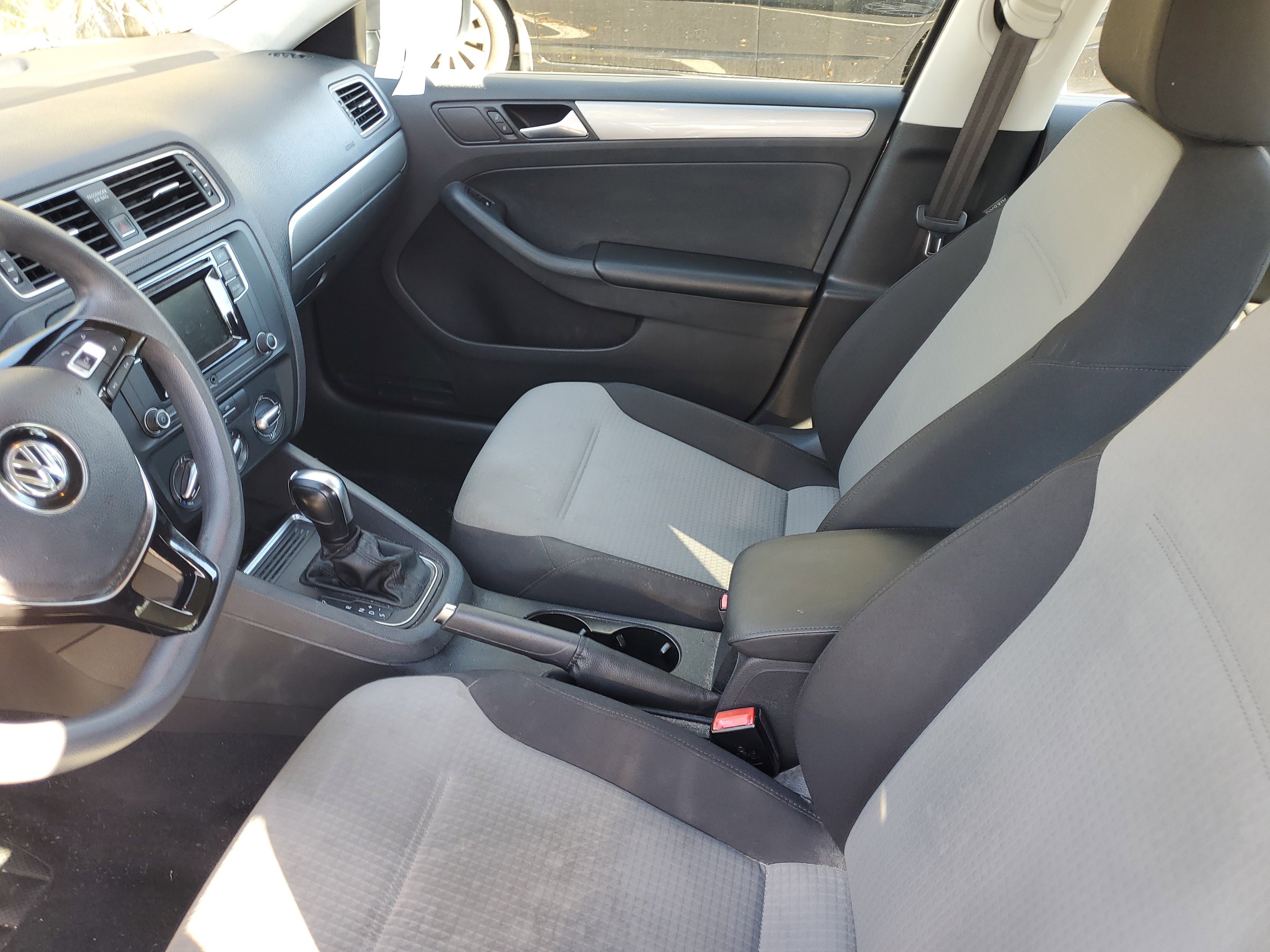 Used 2018 Volkswagen Jetta S image 11