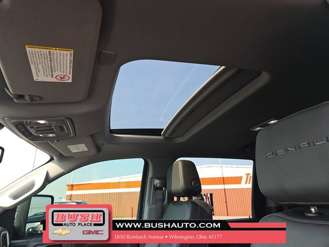 Used 2023 GMC Sierra 3500 Denali AWD/4WD image 22