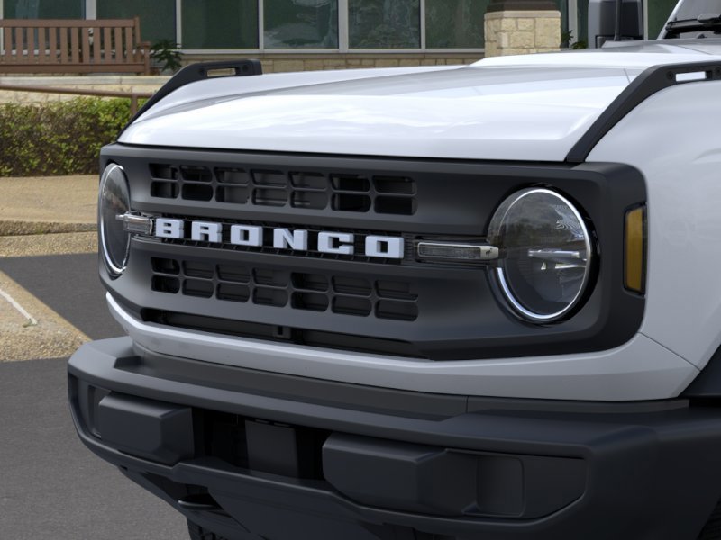 New 2025 Ford Bronco 4-Door image 19