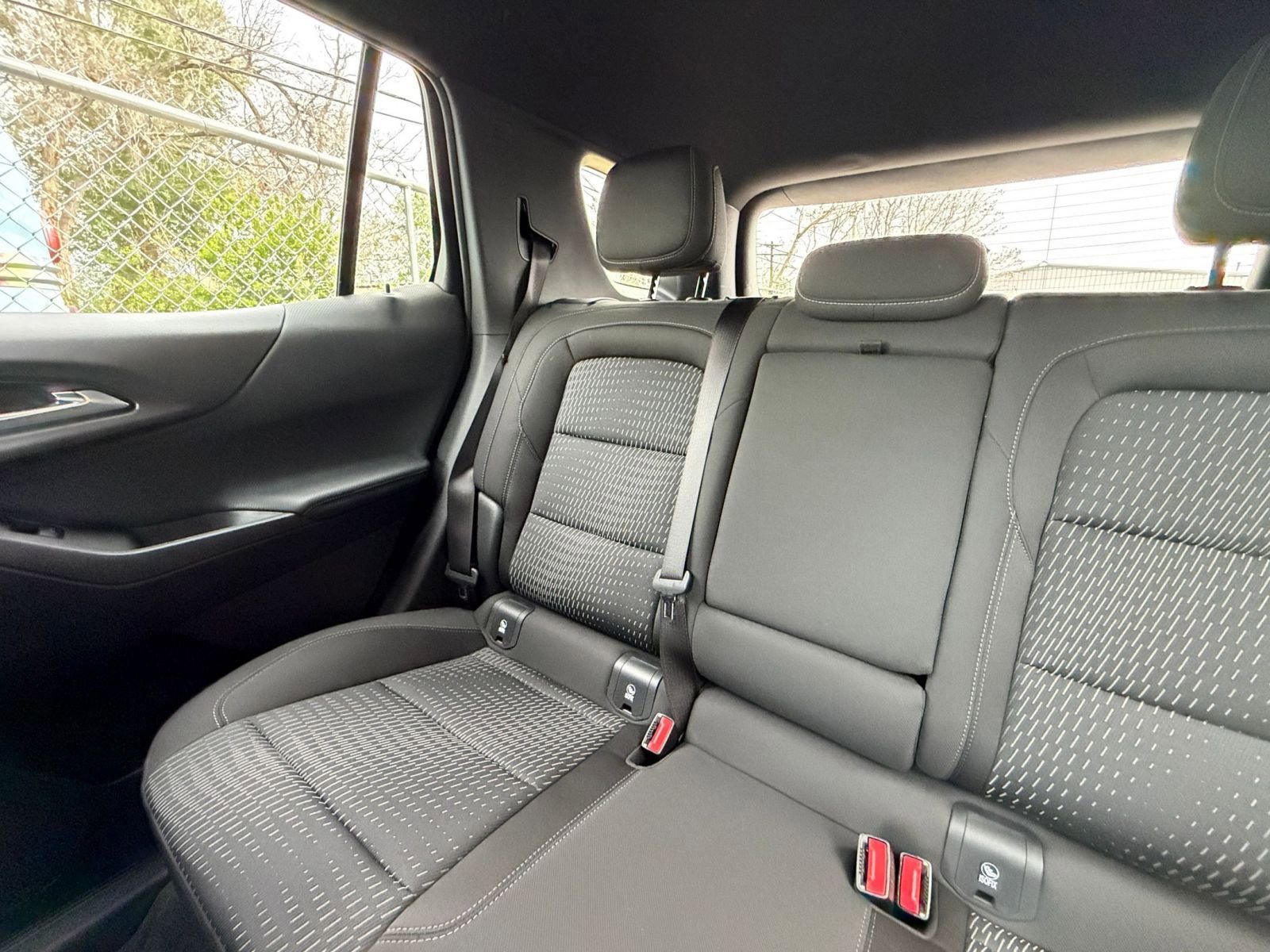 Used 2025 Chevrolet Equinox LT AWD/4WD image 38