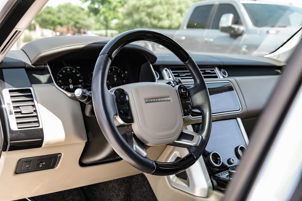Used 2020 Land Rover Range Rover HSE AWD/4WD image 13
