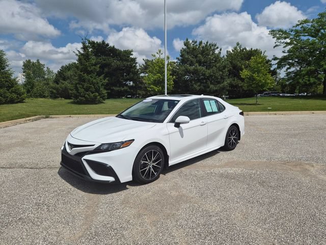 Used 2021 Toyota Camry SE w/ Convenience Package