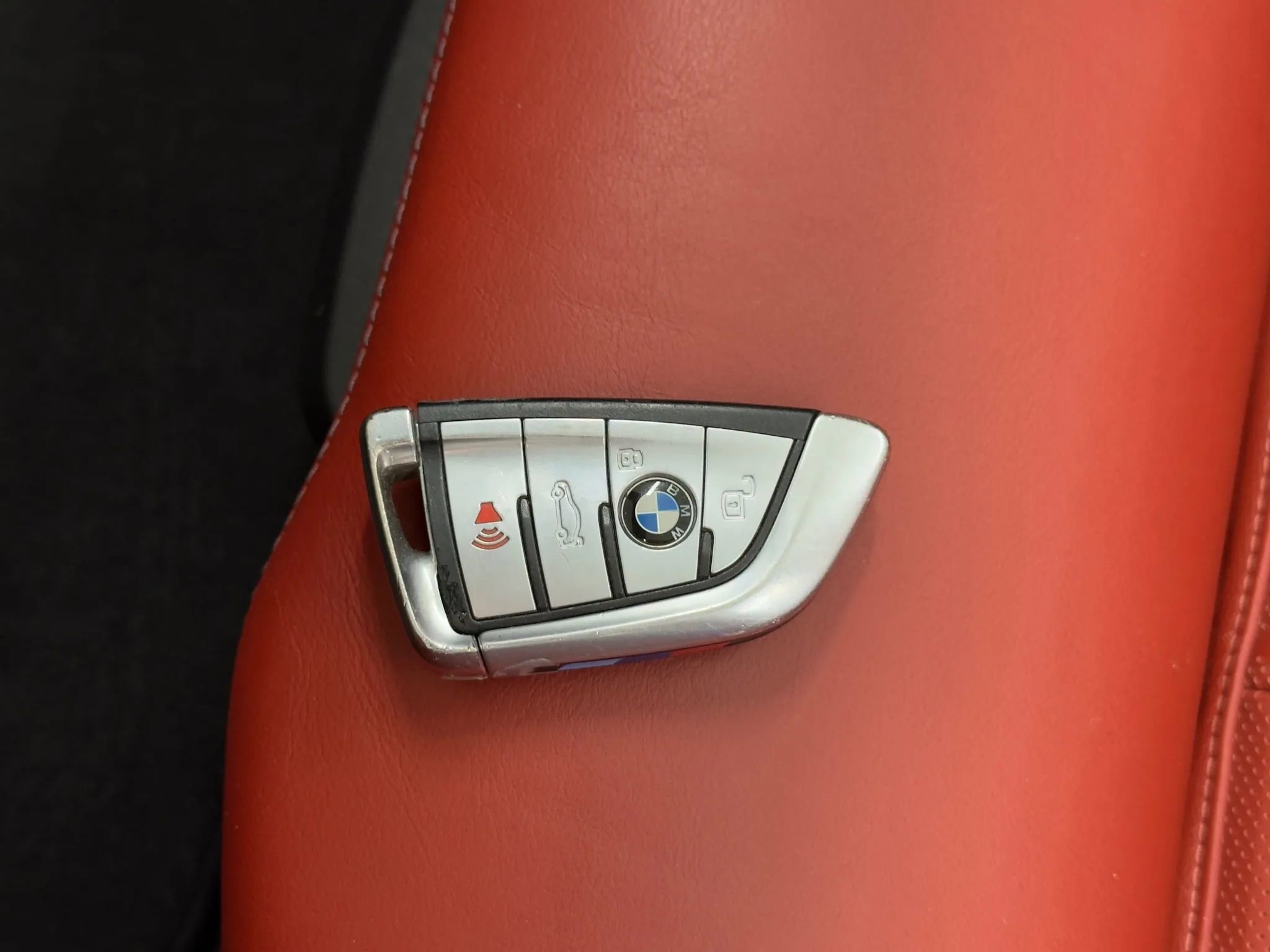 Used 2020 BMW M8 Convertible 2D w/ M Driver's Package image 40