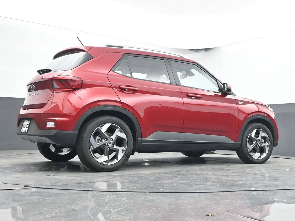 Used 2025 Hyundai Venue SEL image 67