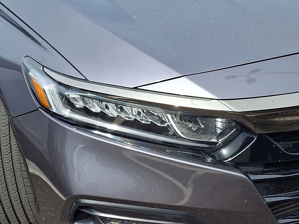 Used 2018 Honda Accord Sport image 8