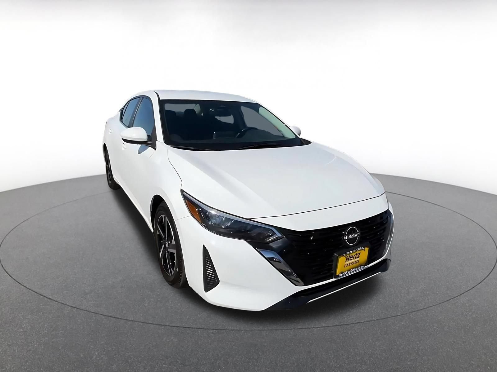 Used 2025 Nissan Sentra SV FWD image 3