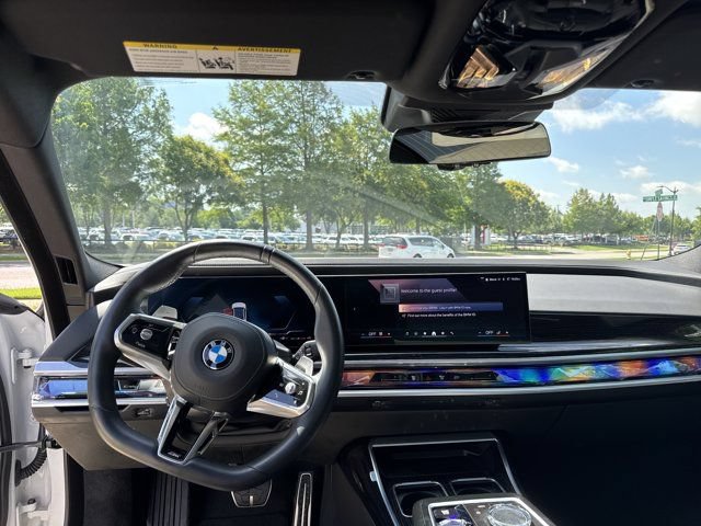 Used 2025 BMW 740i xDrive AWD/4WD image 12
