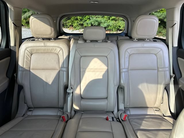 Used 2020 Lincoln Aviator Reserve w/ Elements Package Plus AWD/4WD image 36