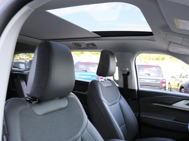 New 2026 Ford Explorer Active w/ Active Comfort Package AWD/4WD image 10
