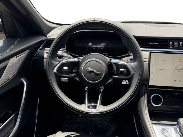 Used 2026 Jaguar F-PACE R-Dynamic S AWD/4WD image 13